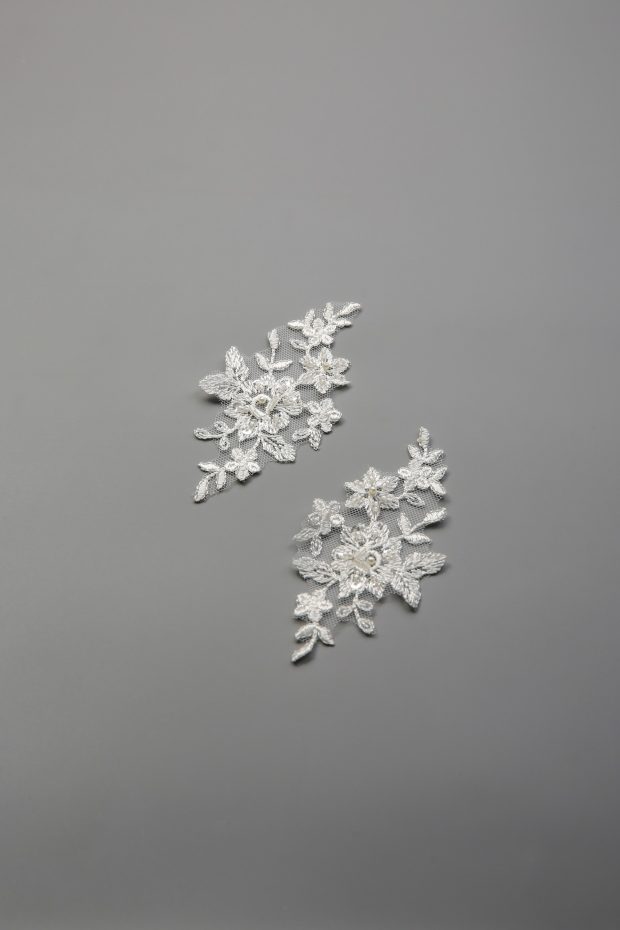 C61054 Beaded Ivory Appliques - Image 2