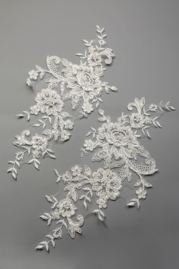 R660220CB Corded & Beaded Ivory Appliques