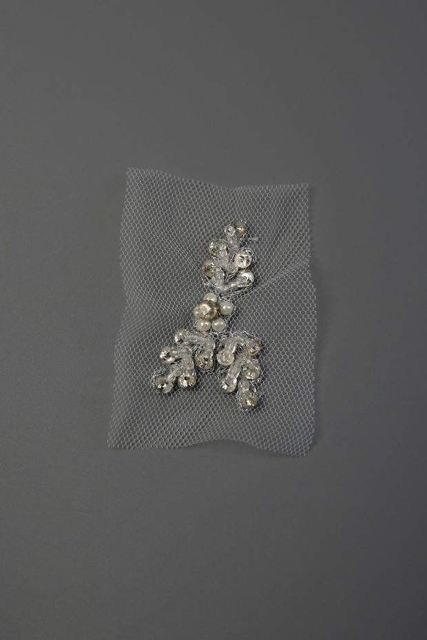BU1721 Small Sequin and Pearl Motif