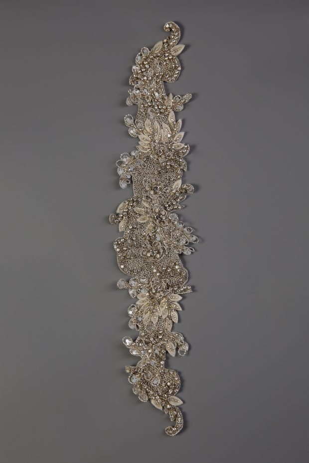 BU4917 Beaded Motif